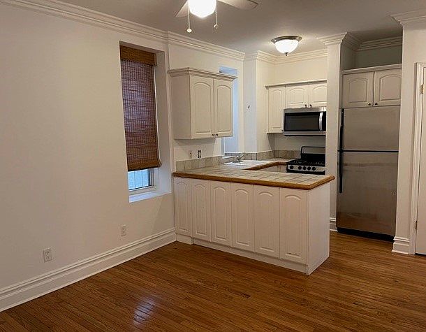 1st image of 309 W 93rd St APT 1C