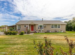 1300 Larue Rd, Toppenish, WA 98948