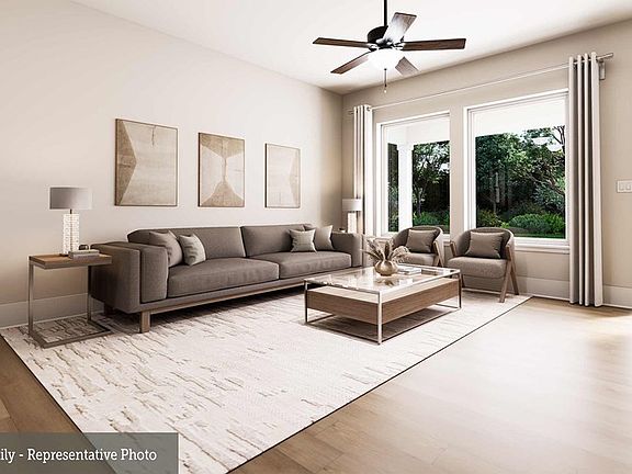 The Flora - Family Room