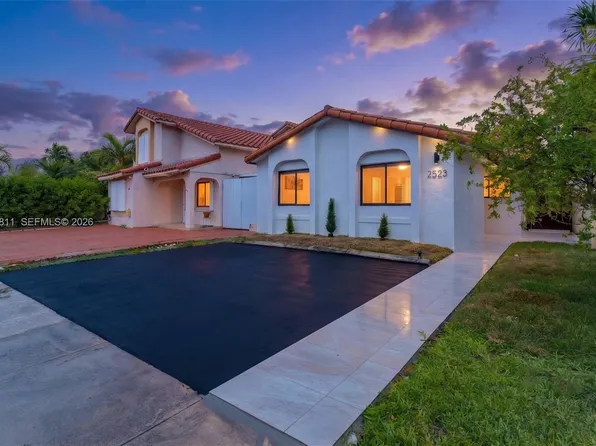2523 W 65th St, Hialeah, FL 33016