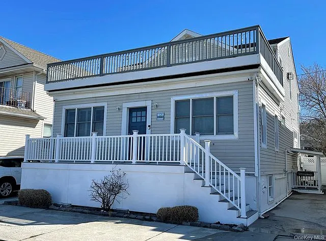 128 Roosevelt Blvd — Photo 1