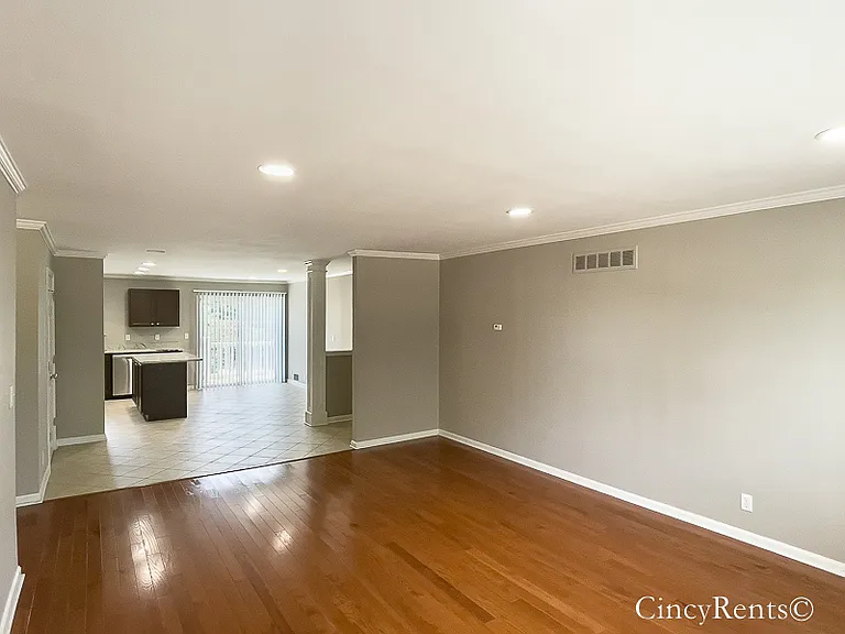 3695 Erie Ave #D — Photo 5