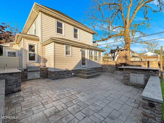 3rd image of 35 Dayton Avenue