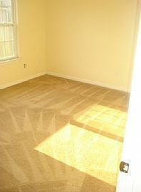 5th image of 415 Kara Ln