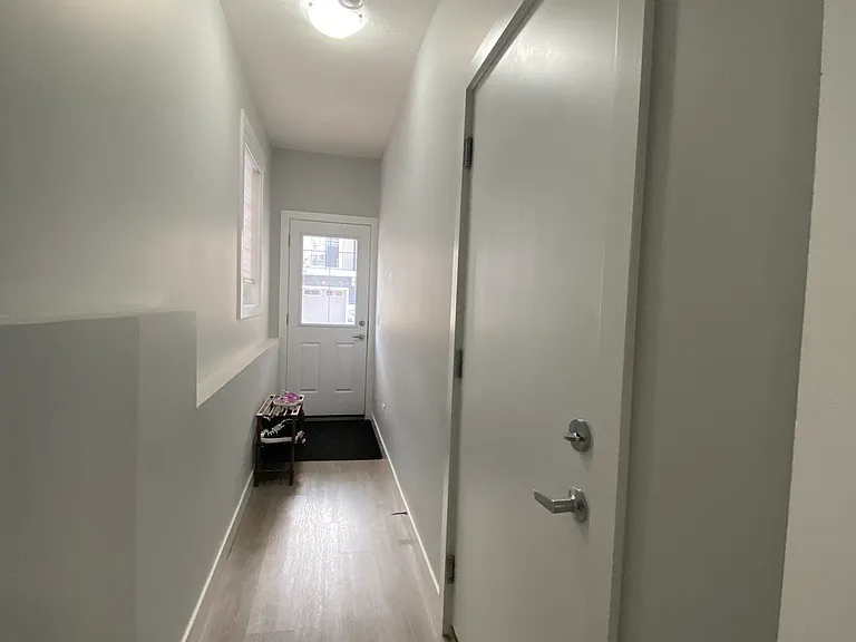 1142 Sage Hill Grv NW — Photo 5