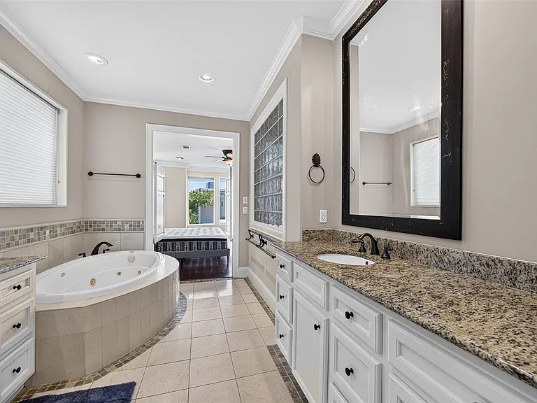 128 Drew St — Photo 32