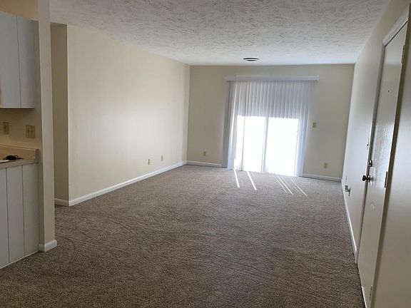 2nd image of 329 Boyd St APT 7