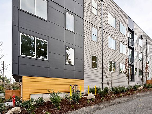 2nd image of 1719 N 185th St #204