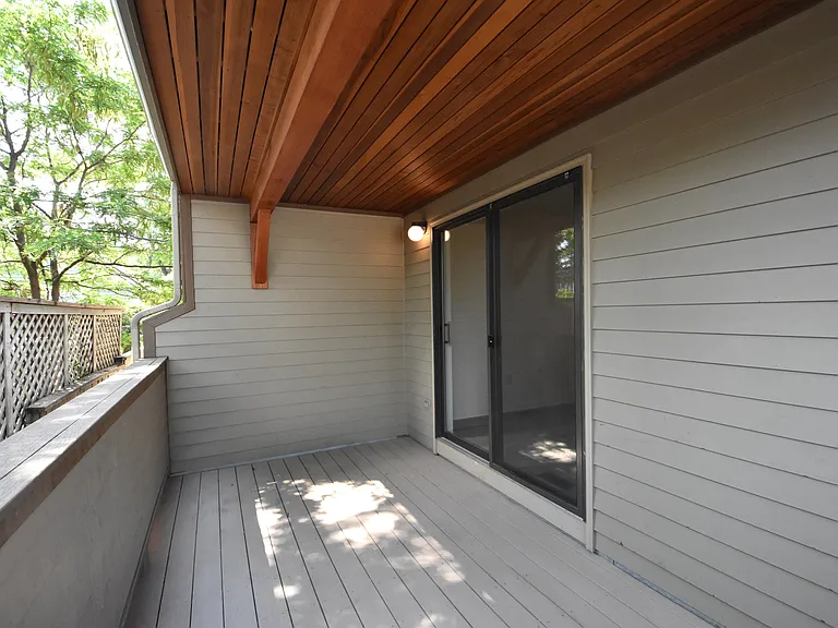 1929 Walnut St #6 — Photo 5