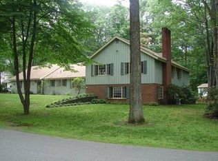 24 Wildwood Dr, West Lebanon, NH 03784