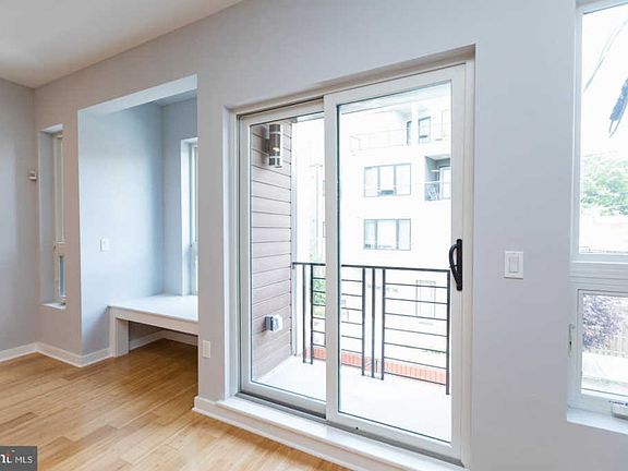 3rd image of 2230 Frankford Ave #2