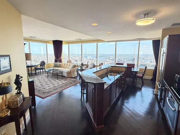 50-00 S 16th St #4506, Philadelphia, PA 19102