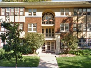 2114 N Summit Ave, Milwaukee, WI 53202