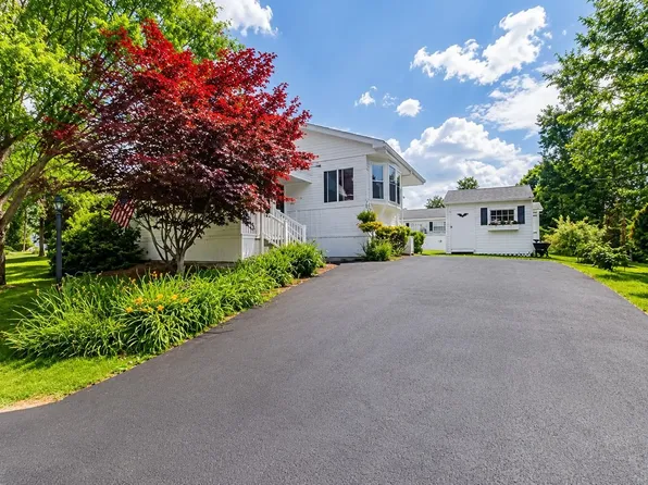 3 Empire Boulevard, Hollis, NH 03049-6540