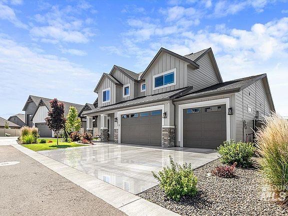 2nd image of 2391 E Valensole St