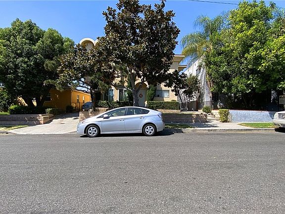 2nd image of 509 E Valencia Ave