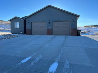 33 Giants Dr, Rapid City, SD 57701