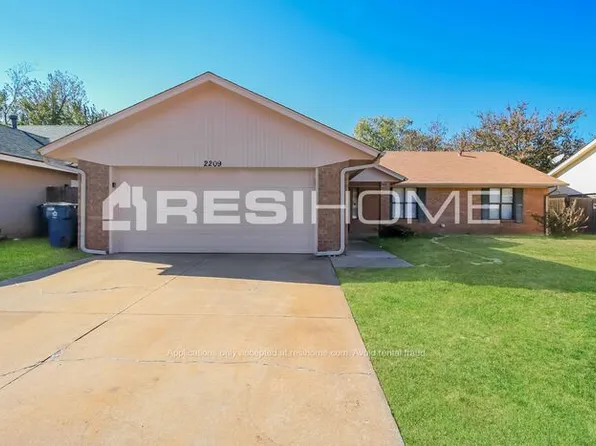 2209 Rushing Mdws, Edmond, OK 73013
