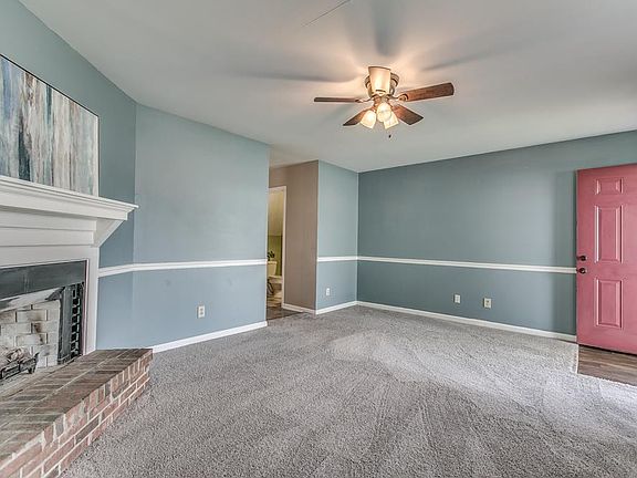 4th image of 1809 Violet Ct