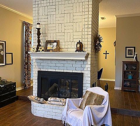 3rd image of 361 Royal Cir