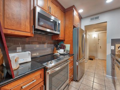 440 N Civic Dr APT 411, Walnut Creek, CA, 94596