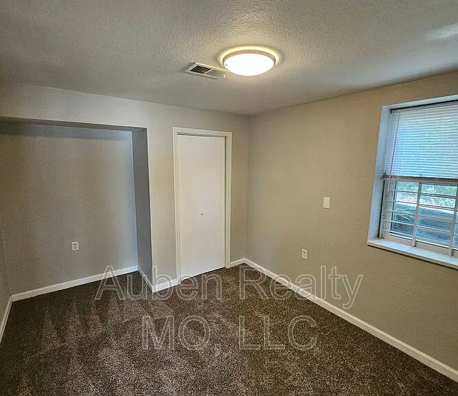 6113 Indiana Ave — Photo 5