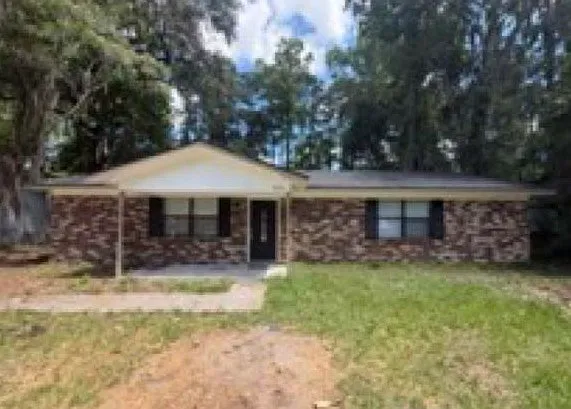 602 Heritage Dr — Photo 1