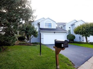 1 Cedar Ridge Dr, Fairport, NY 14450