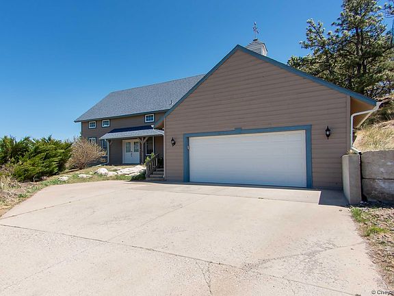 5th image of 1005 Harrison Dr