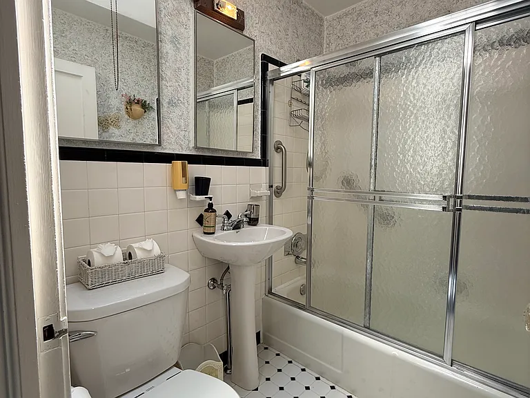 3303 Hartel Ave — Photo 77