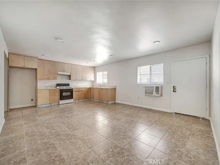 6735 Elmer Ave #9 — Photo 17