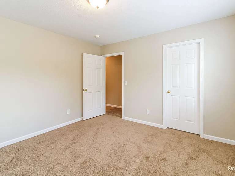9 Loxwood Ct — Photo 10