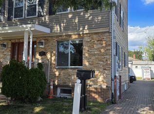 37 Bradshaw St #1, Watertown, MA 02472