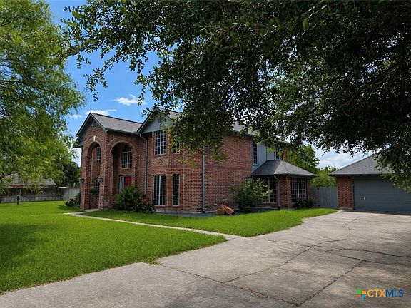 2nd image of 308 Kingwood Forest Dr
