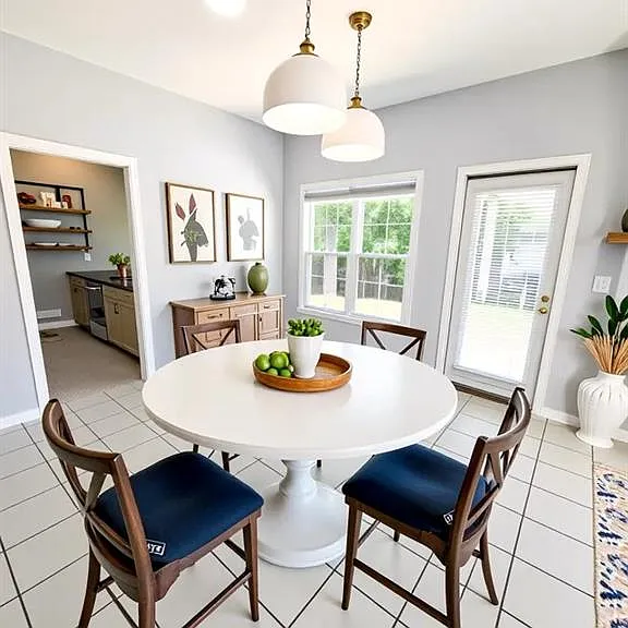 1496 Brentwood Dr — Photo 4