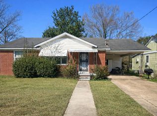 238 Lamar St, Grenada, MS 38901