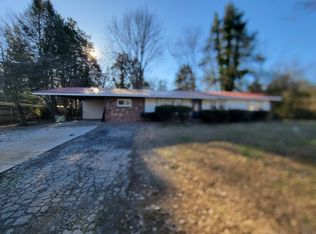 829 Whitehall Rd, Knoxville, TN 37909