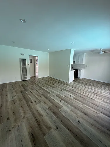 1331 Havenhurst Dr #207 Photo 1