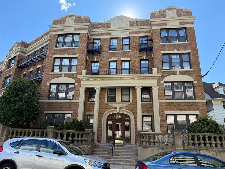 1st image of 32 Sidlaw Rd APT 6