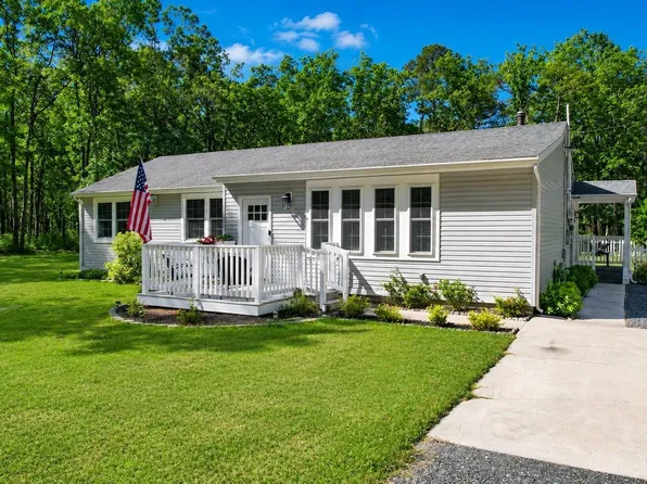 328 W Moss Mill Rd, Egg Harbor City, NJ 08215