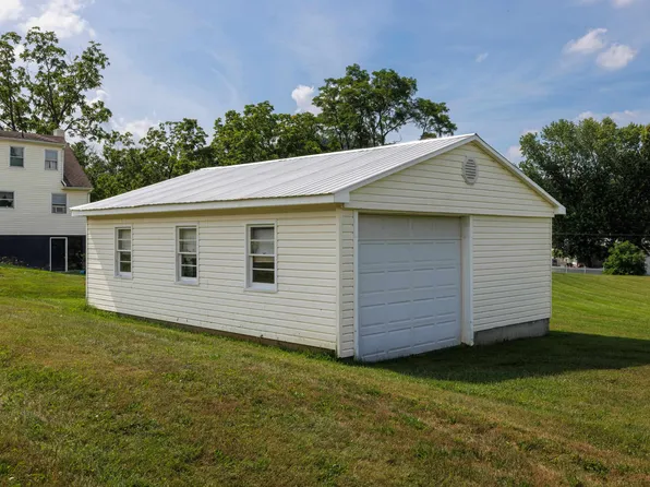 Alta Dr, Stuarts Draft, VA 24477