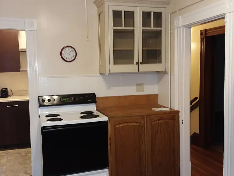 8 Bailey Ave #1 — Photo 5