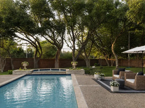 2 Manzano Cir, Dallas, TX 75230