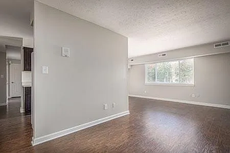 900 Bart Ln — Photo 4