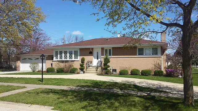 106 Crescent Dr photo 1