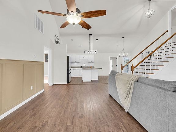 5th image of 401 Bent Creek Rd