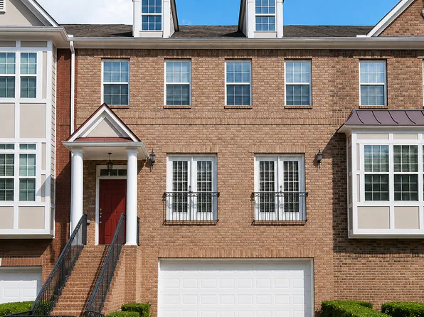 10755 Brunson Dr, Johns Creek, GA 30097