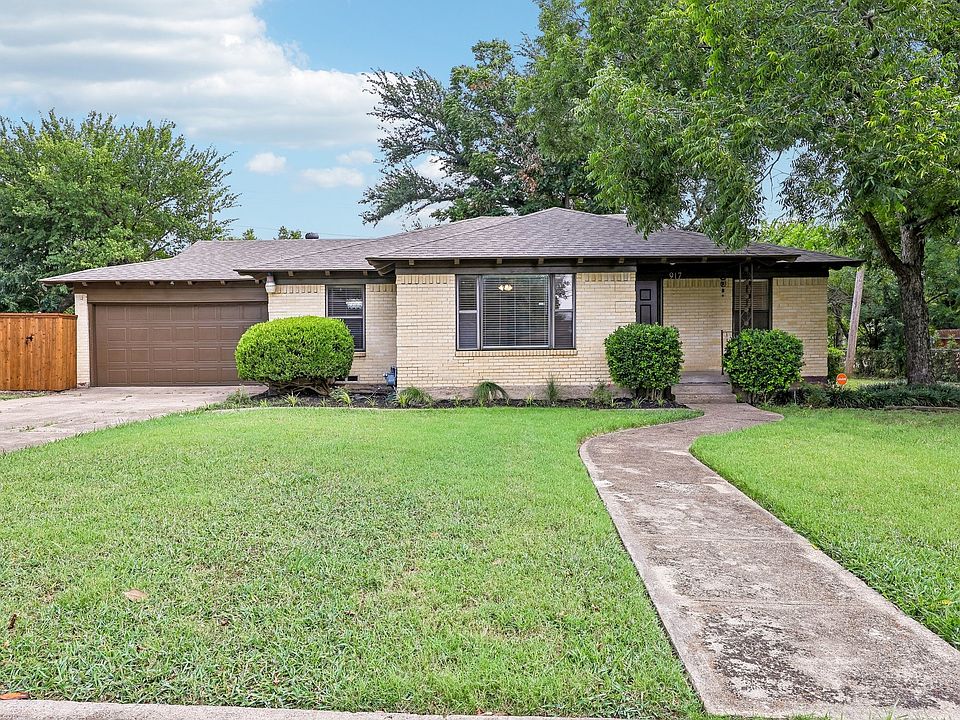 1st image of 917 De Witt Cir