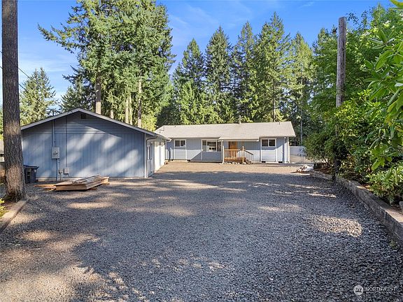3rd image of 50 E Glenmorgan Court