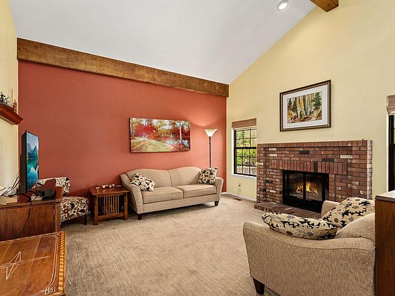 5th image of 2436 Creekwood Dr